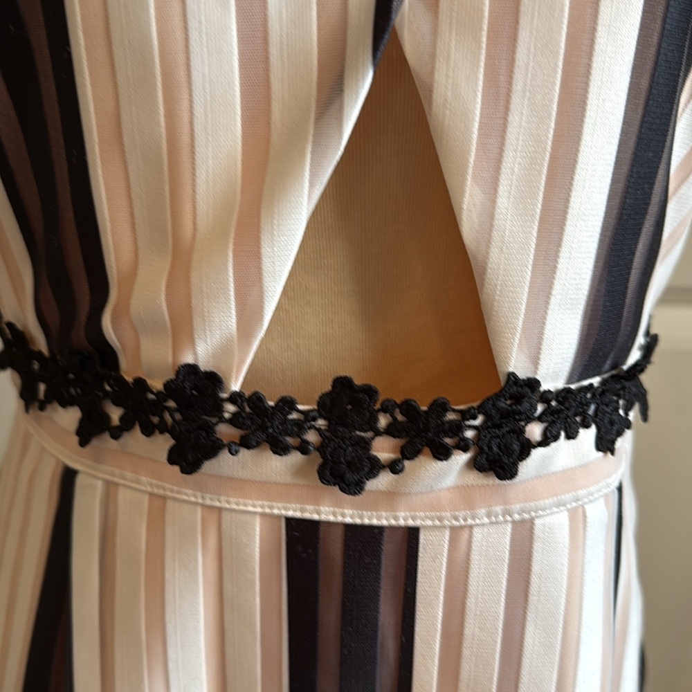 foxiedox Eldora Halter Dress - Picture 7 of 15